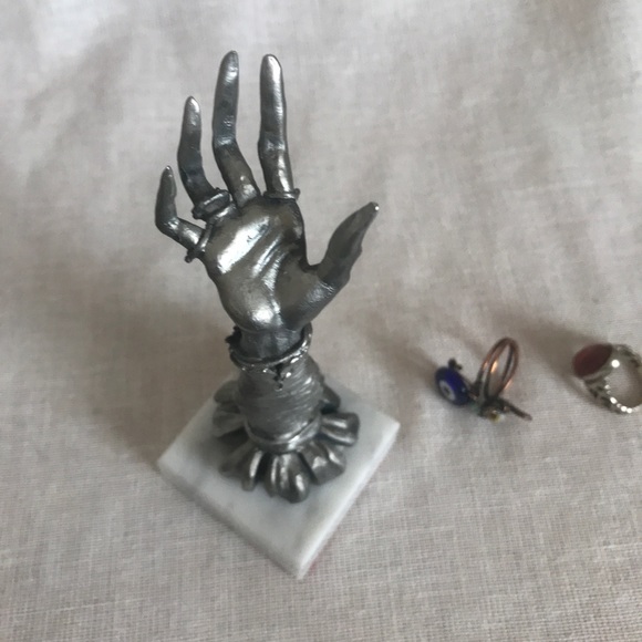 Jewelry Ring Holder - Theatrical Arm - Picture 3 of 8